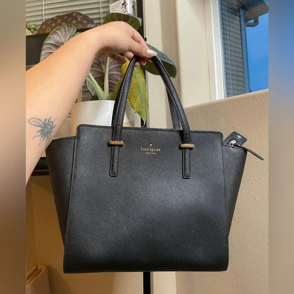 Kate spade black leather cheap tote